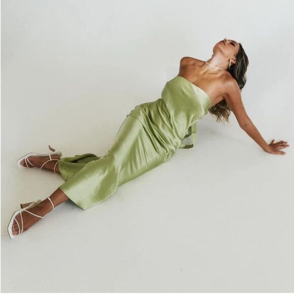Princess Polly HALEY MAXI DRESS GREEN size 2 NWT in packaging - Picture 1 of 10